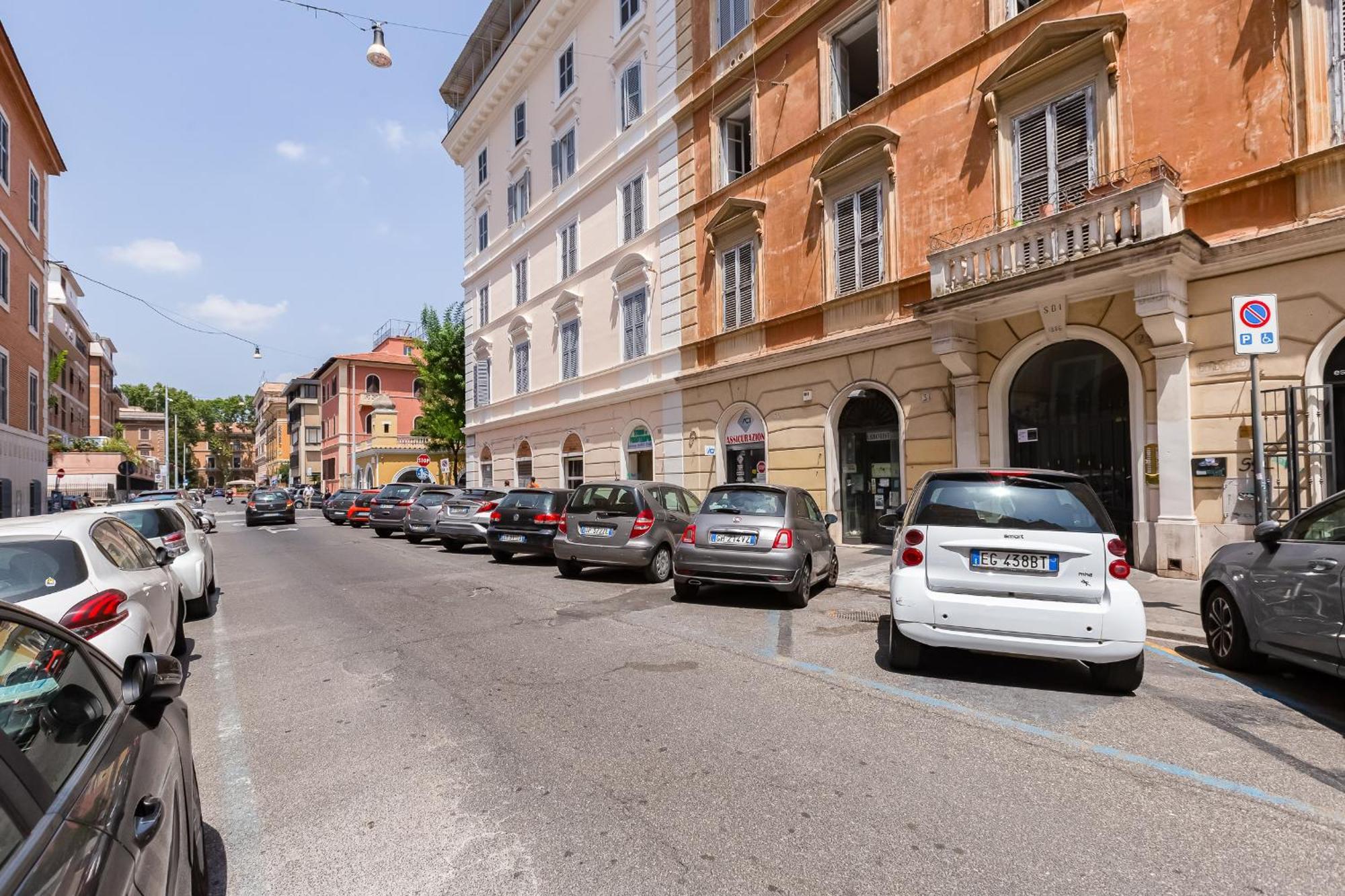 Bmga L Central Holiday House 2Bdr Near Vatican روما المظهر الخارجي الصورة